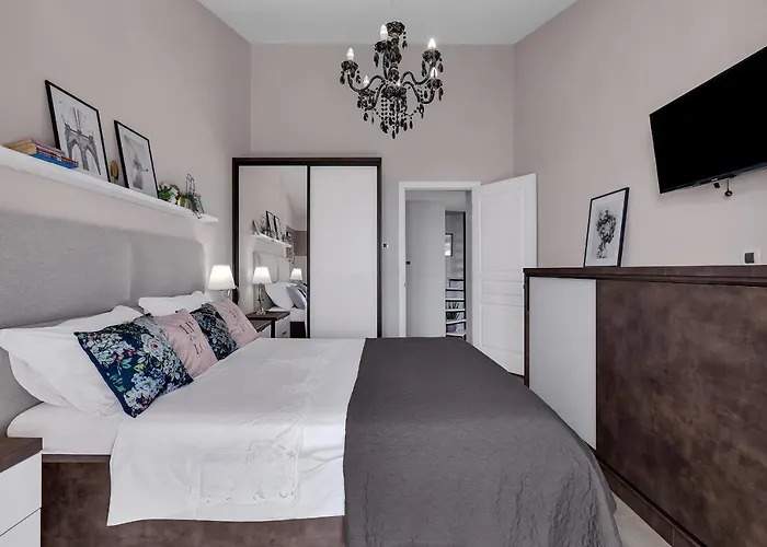 Mucrum ماكارسكا