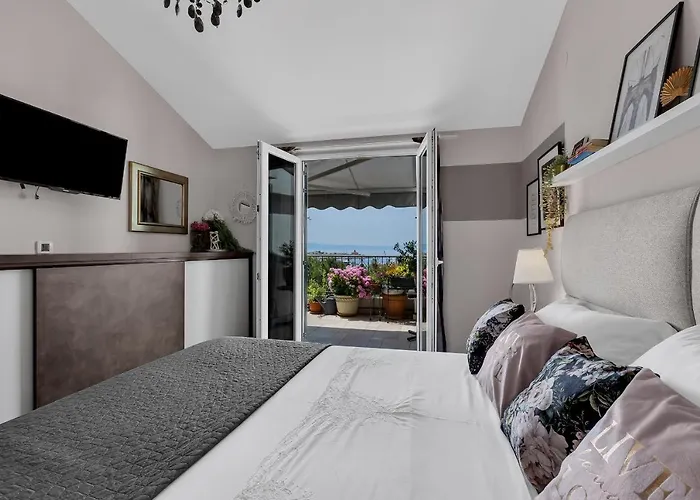 Mucrum * מאקרסקה