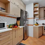 דירה Mucrum